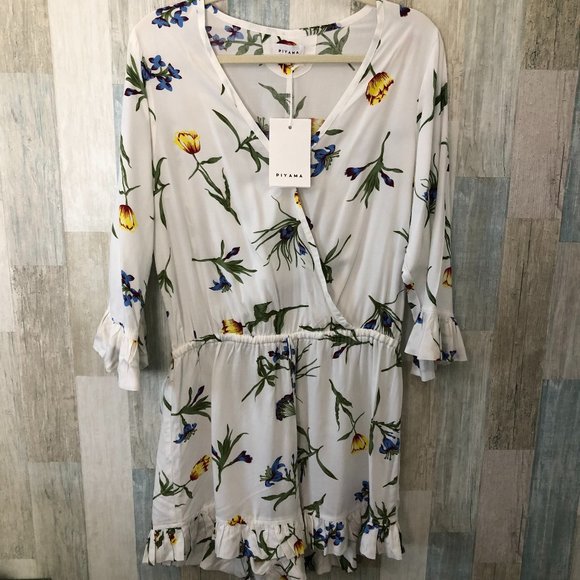 Piyama Harper Feminine Cottagecore Romper - NWT's - Picture 2 of 13